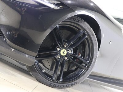 صورة 16 لـ 2021 Ferrari ROMA