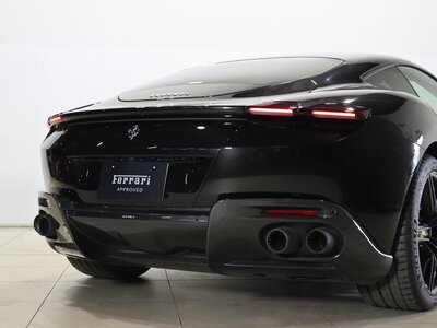 صورة 38 لـ 2021 Ferrari ROMA
