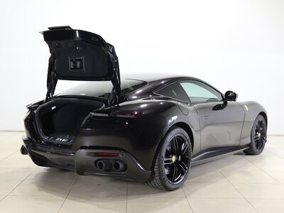 صورة 75 لـ 2021 Ferrari ROMA