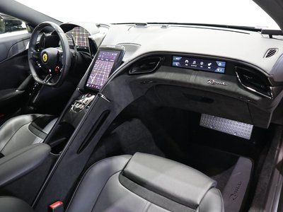 صورة 68 لـ 2021 Ferrari ROMA