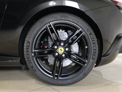 صورة 81 لـ 2021 Ferrari ROMA