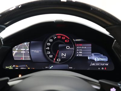 صورة 26 لـ 2021 Ferrari ROMA