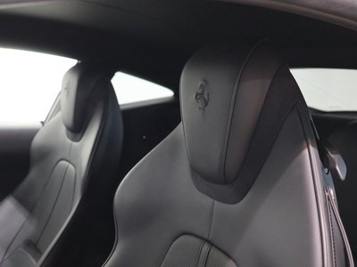 صورة 52 لـ 2021 Ferrari ROMA