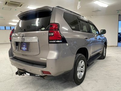 2019 Toyota LAND CRUISER PRADO photo 4