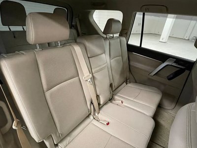 2019 Toyota LAND CRUISER PRADO photo 9
