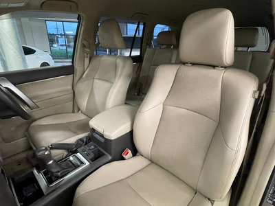 2019 Toyota LAND CRUISER PRADO photo 10