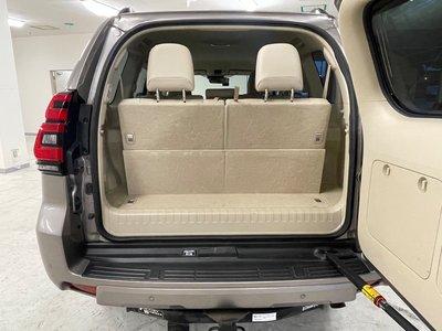 2019 Toyota LAND CRUISER PRADO photo 12