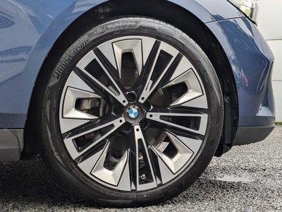 2025 BMW 5 SERIES TOURING photo 10
