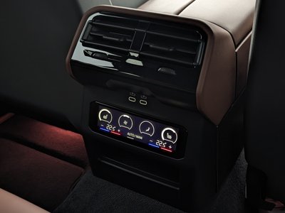2025 BMW 5 SERIES TOURING thumbnail 37