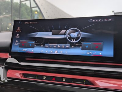 2025 BMW 5 SERIES TOURING photo 16