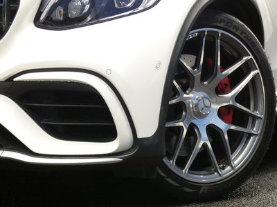 صورة 7 لـ 2018 Mercedes-BENZ GLC AMG