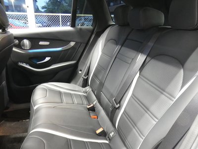 صورة 13 لـ 2018 Mercedes-BENZ GLC AMG