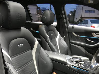 صورة 30 لـ 2018 Mercedes-BENZ GLC AMG