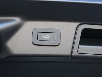 2026 LAND Rover RANGE ROVER VELAR thumbnail 57