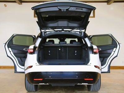 صورة مصغرة 10 لـ 2026 LAND Rover RANGE ROVER VELAR