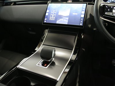 صورة مصغرة 46 لـ 2026 LAND Rover RANGE ROVER VELAR