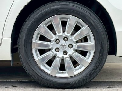 صورة 14 لـ 2017 Toyota SIENA
