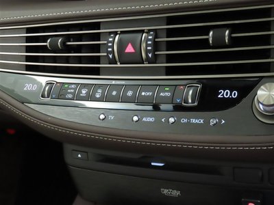 2017 Lexus LS 照片 29