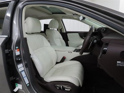 2017 Lexus LS 照片 14