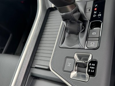 صورة 30 لـ 2025 Lexus GX