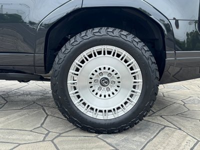 صورة 5 لـ 2025 Lexus GX