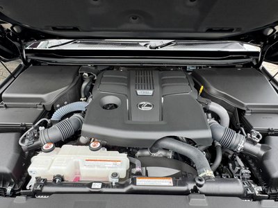 صورة 33 لـ 2025 Lexus GX