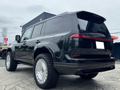 صورة 7 لـ 2025 Lexus GX