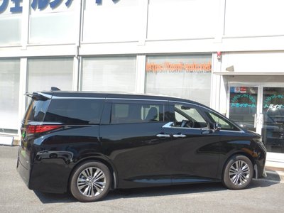 2024 Toyota ALPHARD — фото 5