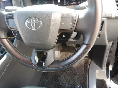 2024 Toyota ALPHARD — фото 16
