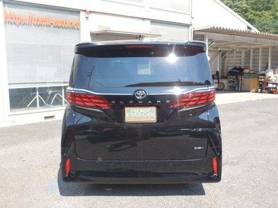 2024 Toyota ALPHARD — фото 7