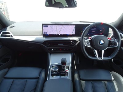 2025 BMW M3 TOURING photo 2