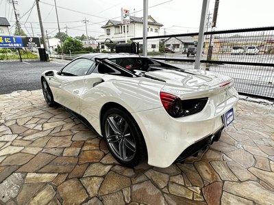 2017 Ferrari 488 SPIDER — миниатюра 12
