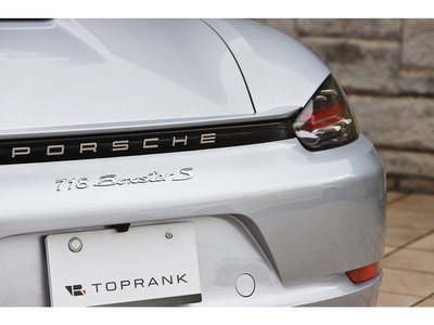 2016 Porsche 718 照片 33