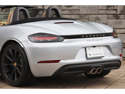 2016 Porsche 718 照片 31