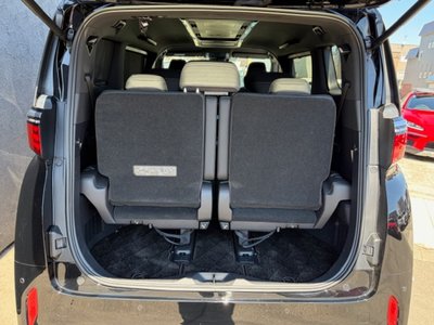 صورة 26 لـ 2024 Toyota ALPHARD