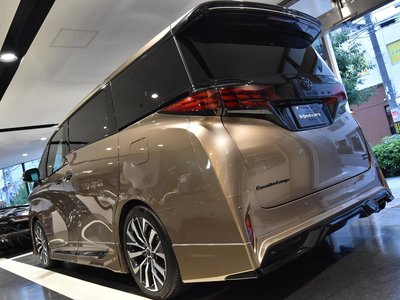 2023 Toyota ALPHARD — фото 5