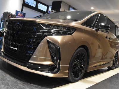 2023 Toyota ALPHARD — фото 3