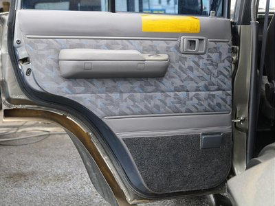 1998 Toyota LAND CRUISER 70 照片 39
