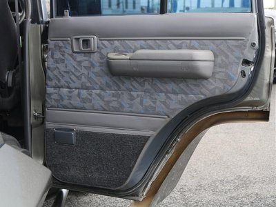 1998 Toyota LAND CRUISER 70 照片 40