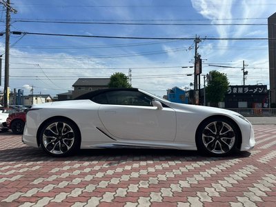 صورة 14 لـ 2021 Lexus LC CONVERTIBLE