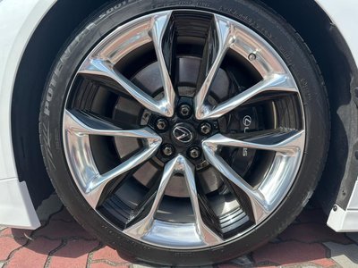 صورة 13 لـ 2021 Lexus LC CONVERTIBLE