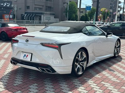 صورة 17 لـ 2021 Lexus LC CONVERTIBLE