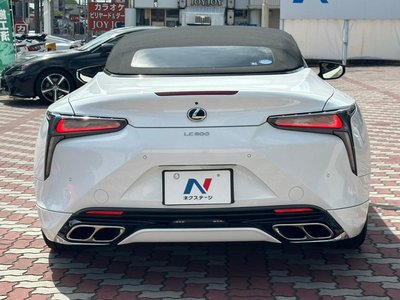 صورة 26 لـ 2021 Lexus LC CONVERTIBLE