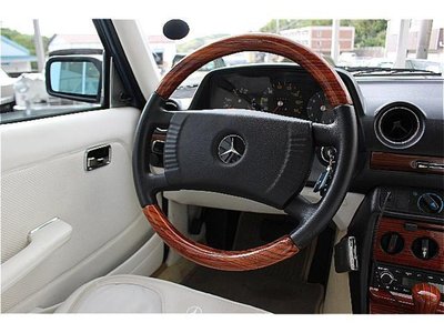 1986 Mercedes-BENZ M-CLASS photo 11