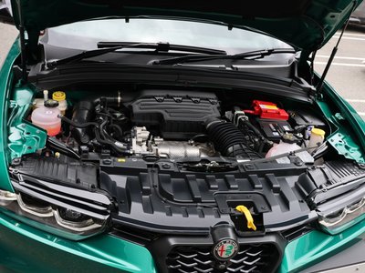 2026 ALFA Romeo TONALE 照片 30