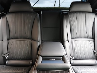 2021 Lexus LS thumbnail 24