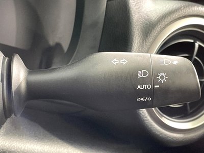 2022 Lexus IS thumbnail 30