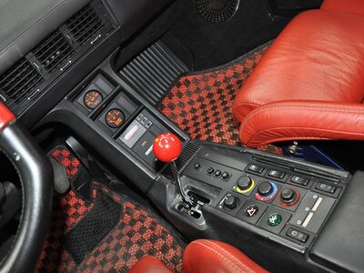 صورة 15 لـ 1988 Ferrari TESTAROSSA