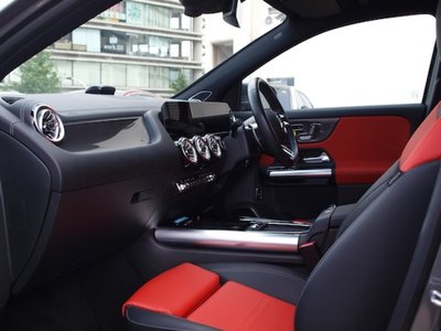 2025 Mercedes-BENZ GLA AMG photo 11