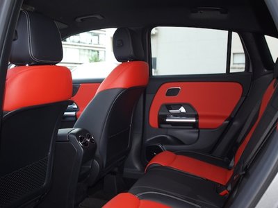 2025 Mercedes-BENZ GLA AMG photo 12